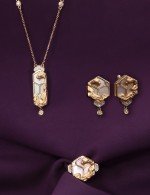 Серьги из золота 585 пробы c бриллиантами и перламутром