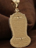 Образок из золота 585 пробы c бриллиантами и перламутром