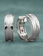 Серьги из белого золота 585 пробы c рубином