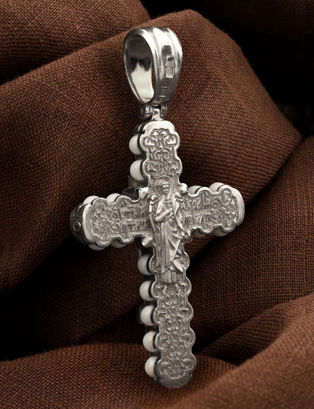 Крест из белого золота 585 пробы c кахолонгом