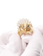 Кольцо из лимонного золота 585 пробы c эмалью и жемчугом